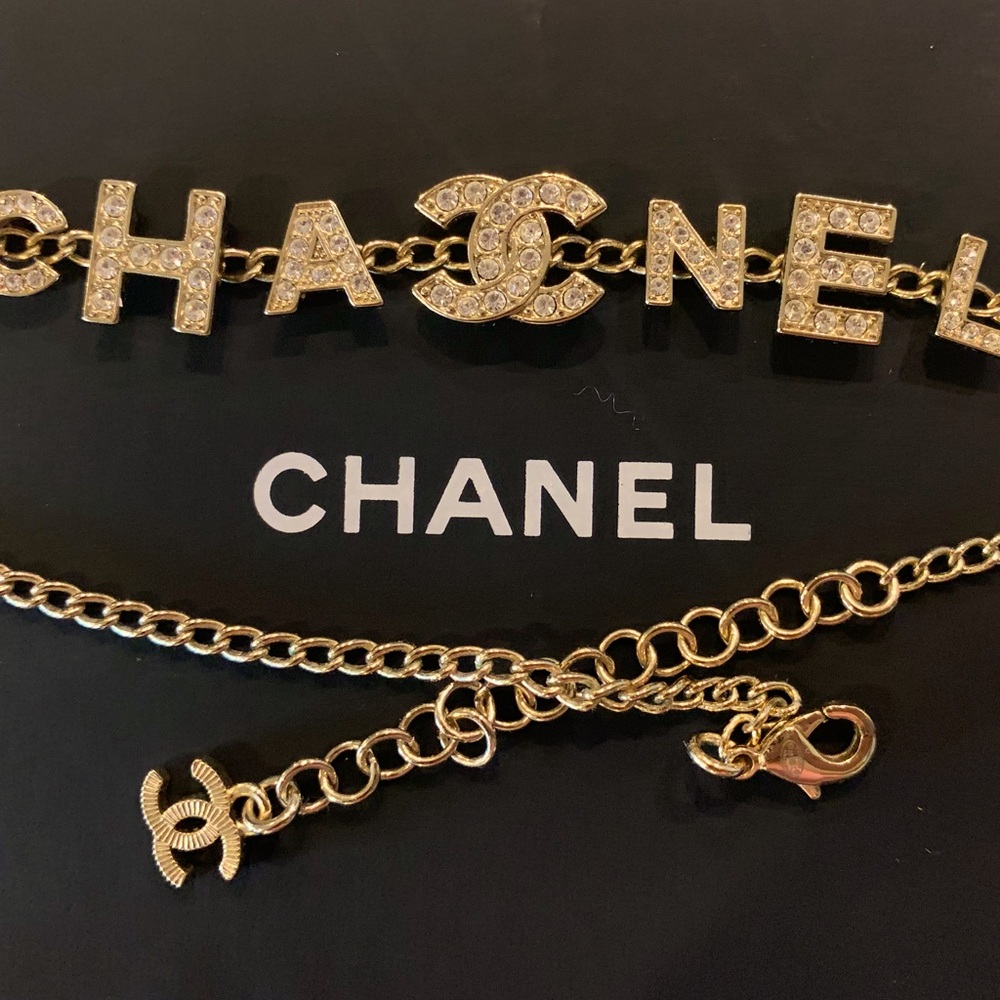 Beautiful AUTHENTIC Chanel choker